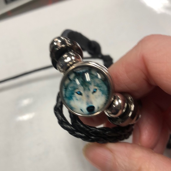 Wolf Adjustable Glass Leather Bracelet for Men - Picture 1 of 3